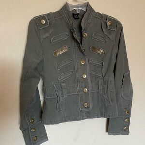 Aziz Olive Green Military Style Distressed Utility Jacket – Women’s medium